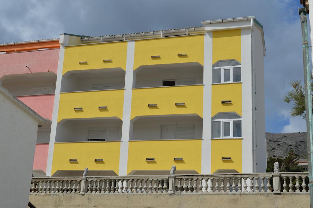 Apartment Anton Pag Town